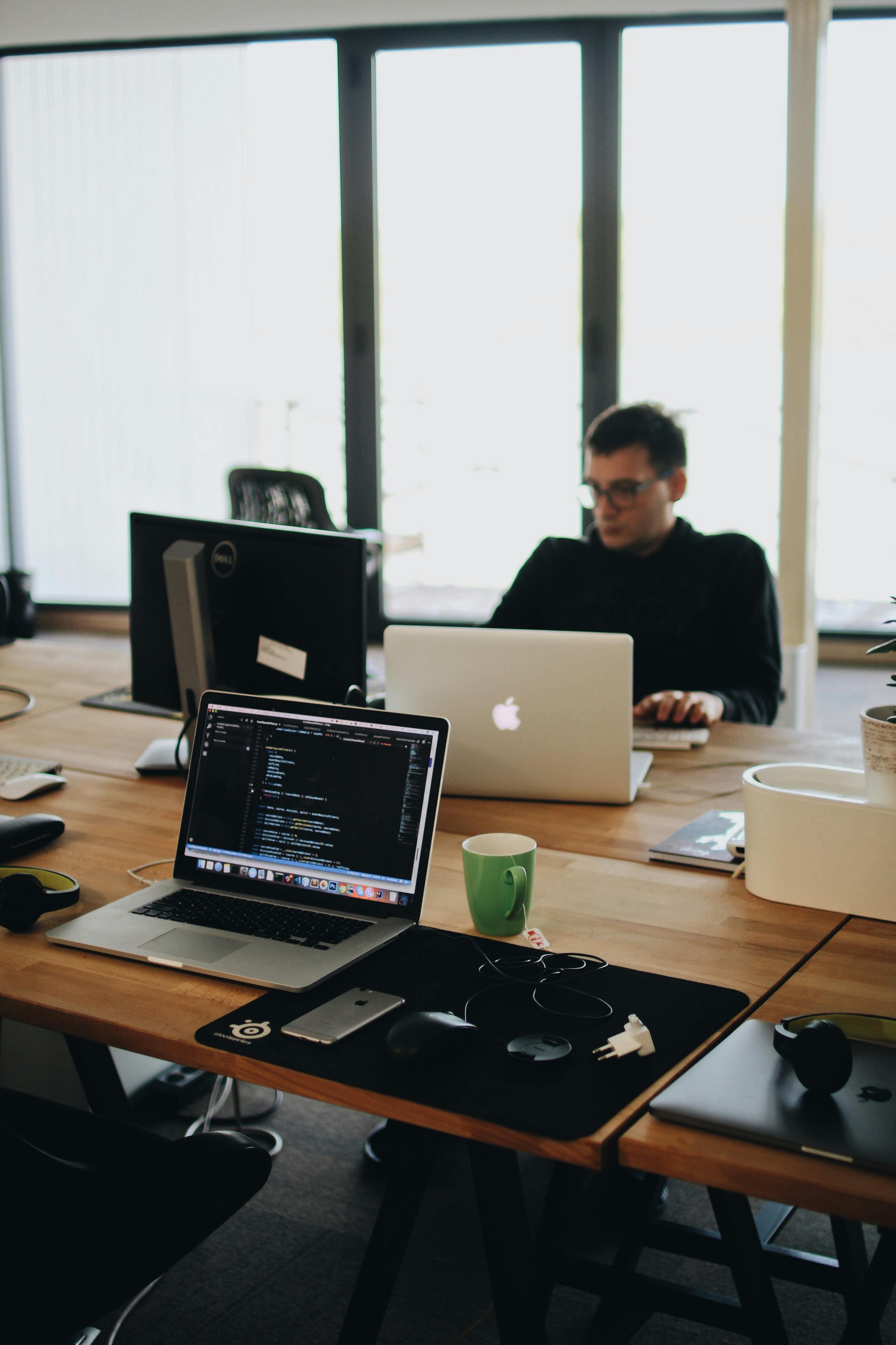 Hackathons & Idea Competitions